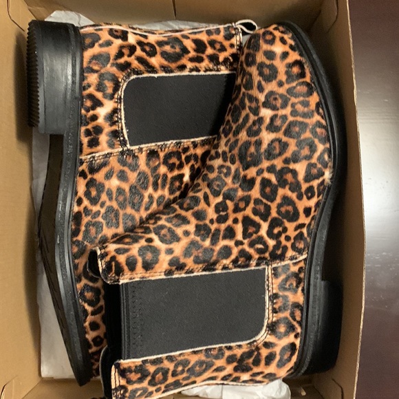 Women’s Leopard Print Booties - Picture 6 of 9